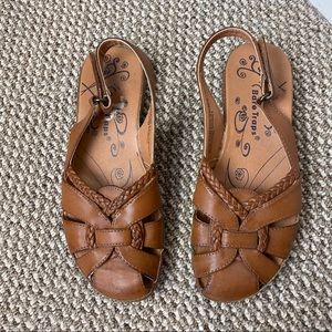 BareTraps | Shoes | Bare Traps Tan Closed Toe Casual Sandals | Poshmark